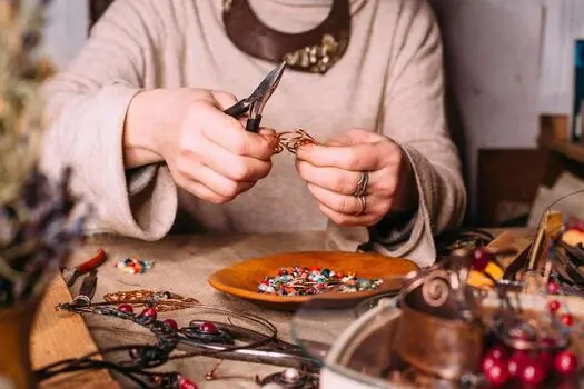 New Age Jewellery Design Making